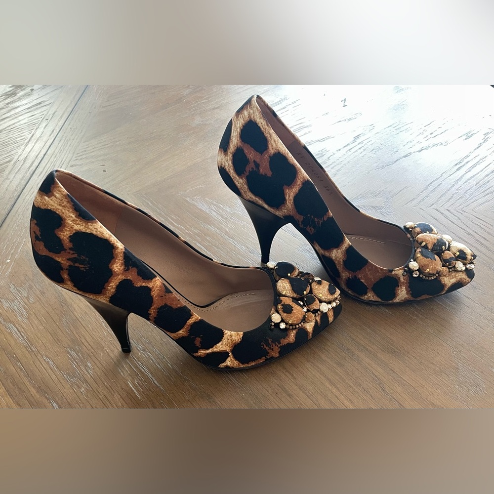 Yves Saint Laurent Black and Brown Embellished Heels - Picture 2 of 10